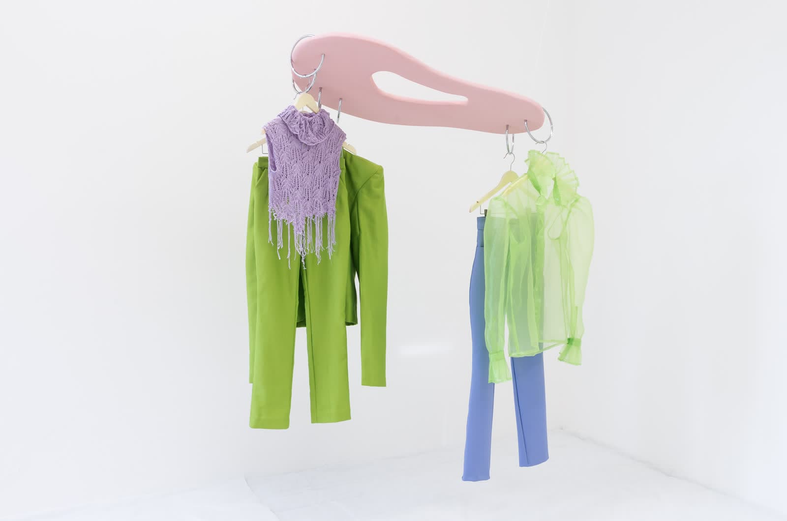 A Boy's Closet — Guardaroba di un ragazzo